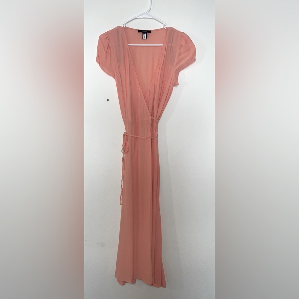 Forever 21 l Like New Elegant Pink Wrap Dress